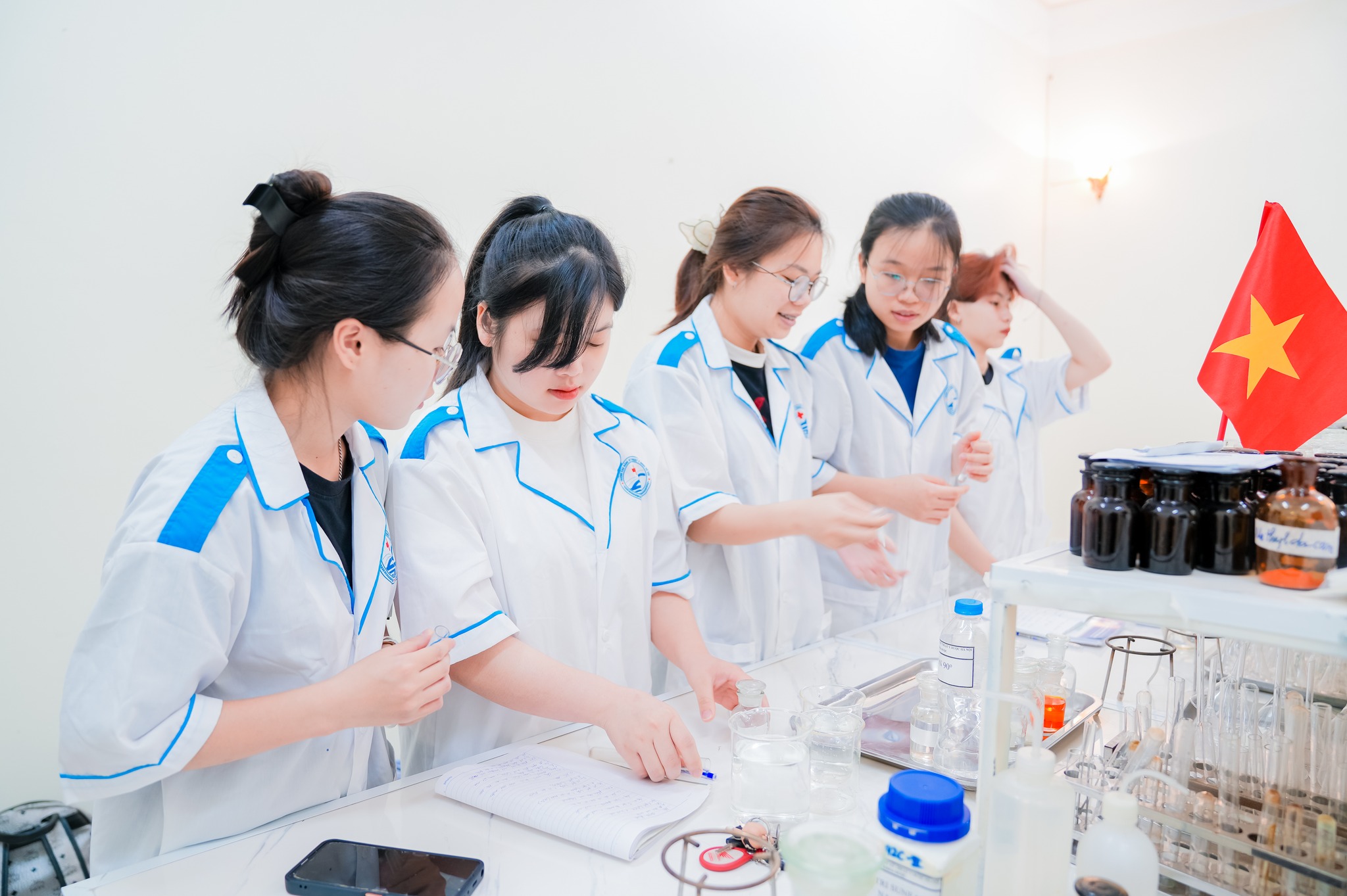 Ngành Dược là gì? Vì sao đang là lựa chọn xu hướng?