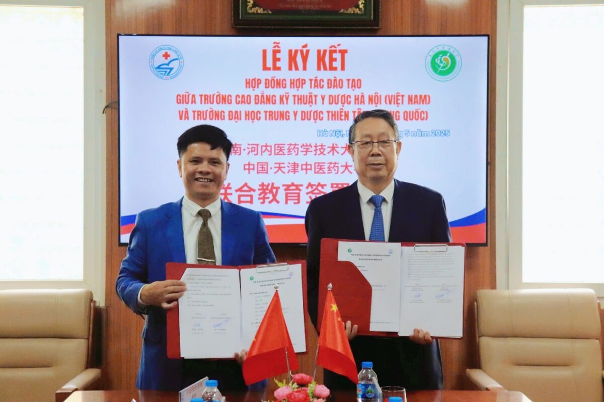 Trường Cao đẳng Kỹ thuật Y Dược Hà Nội ký kết hợp tác đào tạo quốc tế với Đại học Trung Y Dược Thiên Tân (Trung Quốc)