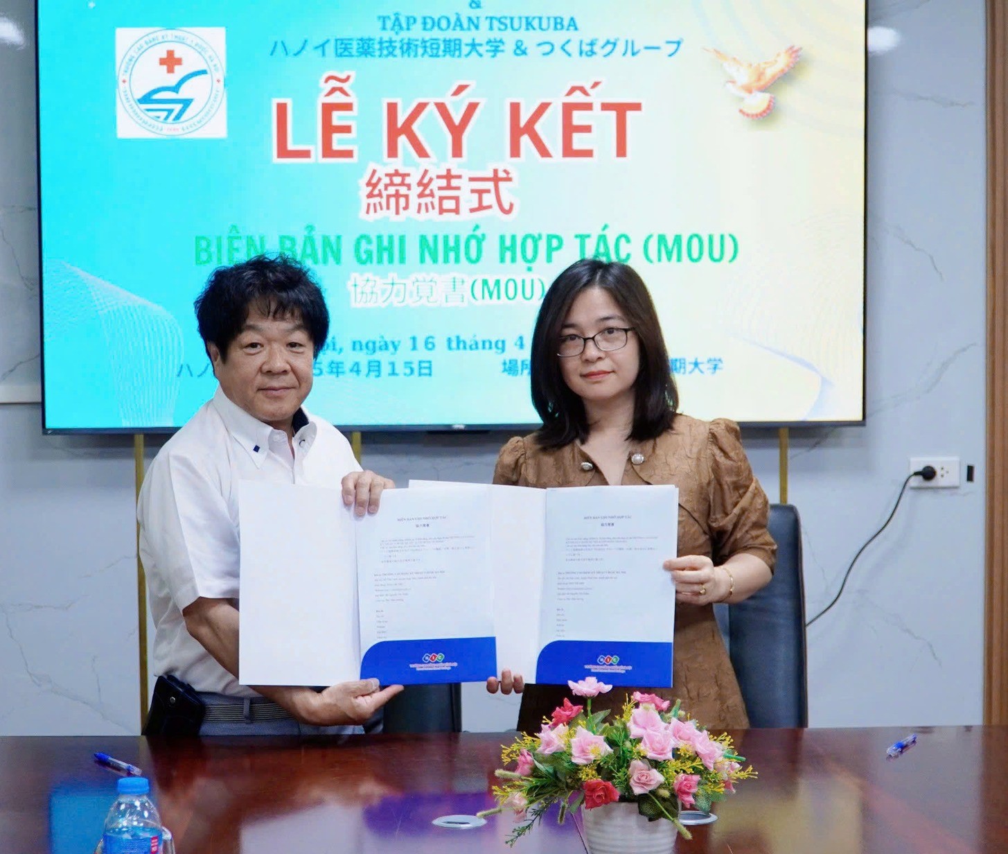 Trường Cao đẳng Kỹ thuật Y Dược Hà Nội ký kết hợp tác với Tập đoàn TSUBASA (Nhật Bản), mở rộng cơ hội thực tập và việc làm quốc tế cho sinh viên