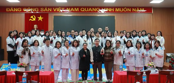 Sinh viên ngành Y sĩ đa khoa MPT tham gia thực tập thực tế tại Bệnh viện Đa khoa Mê Linh